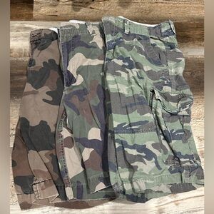 Men's Camouflage Cargo Shorts - camo 
3 pair lot
2 AE
1 Aeropostale
